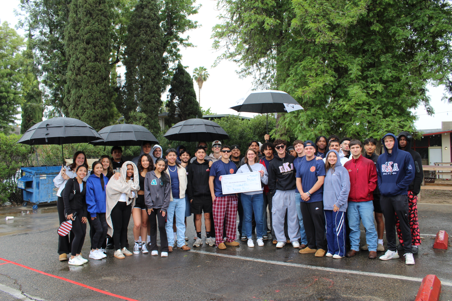 PIKE Fresno State Gives Back to Their Community